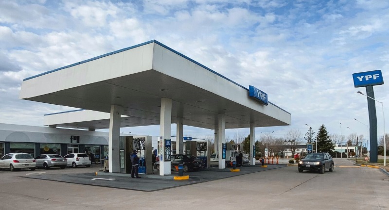 YPF confirm la rebaja en sus combustibles